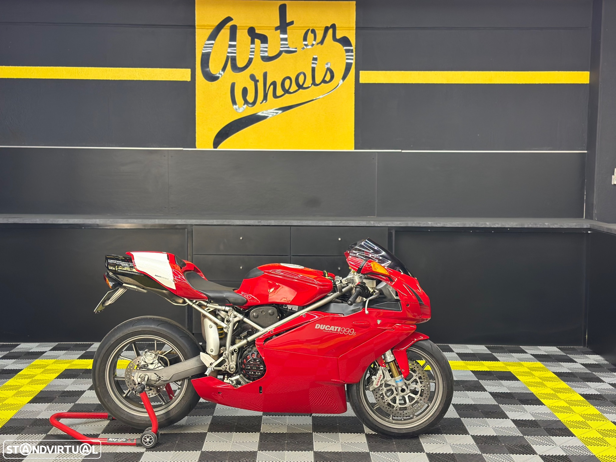 Ducati 999 S Superbike - 16
