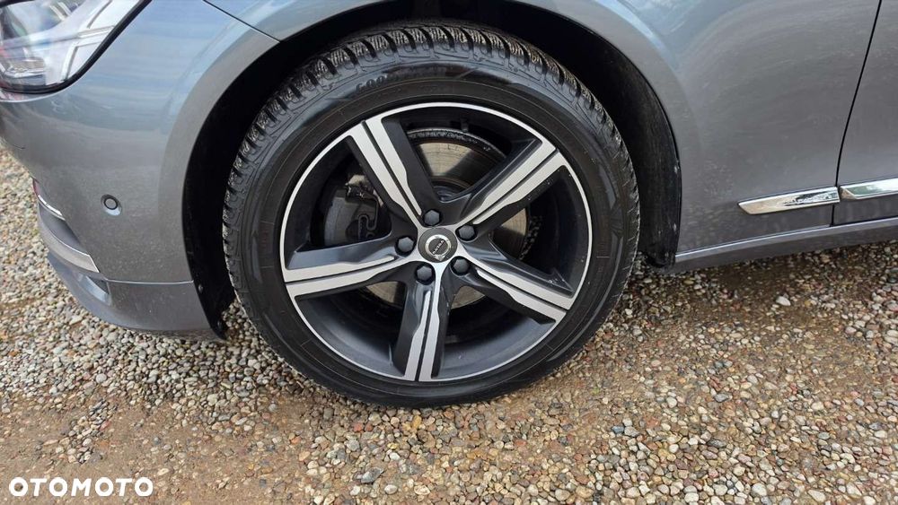 Volvo S90 - 33