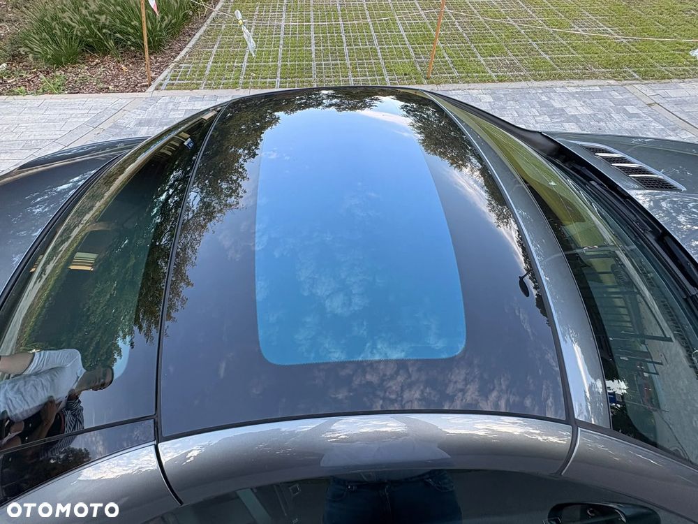 Mercedes-Benz SLC 200 - 18