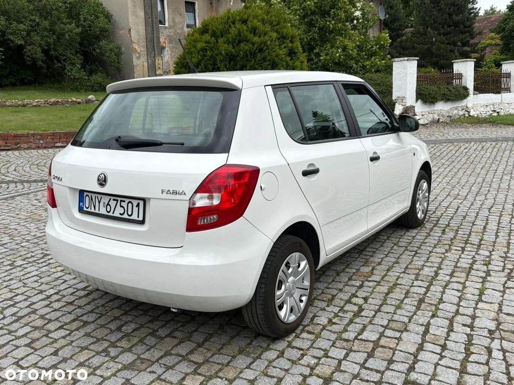 Skoda Fabia 1.2 HTP Ambition - 5