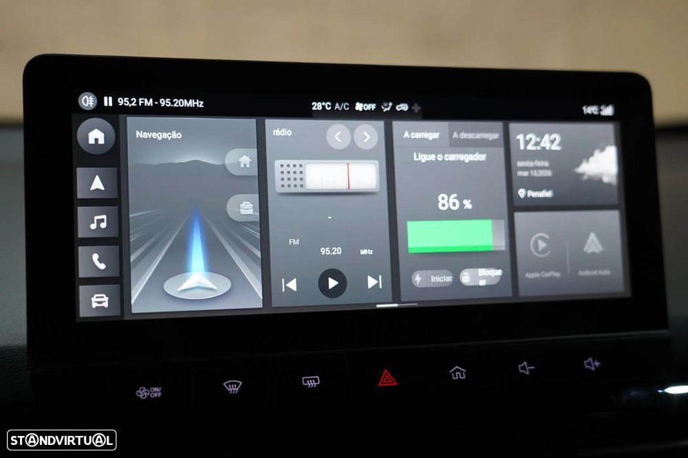 MG MG4 64 kWh Luxury - 14