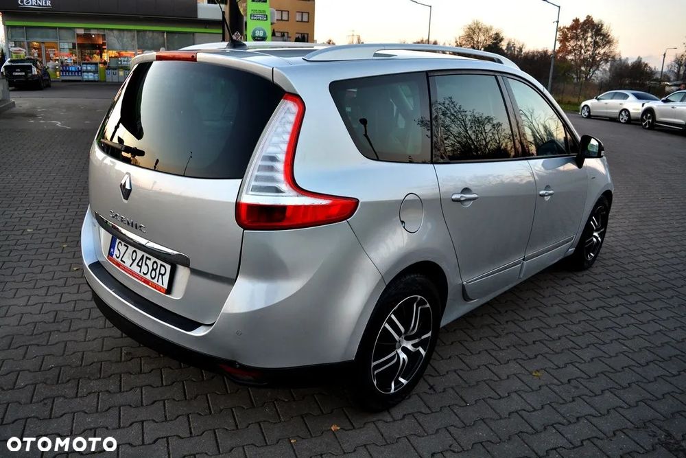 Renault Scenic 1.6 dCi Energy Bose Edition S&S - 17