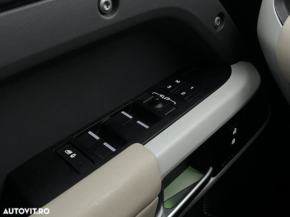 Land Rover Defender 110 3.0 D250 MHEV - 19