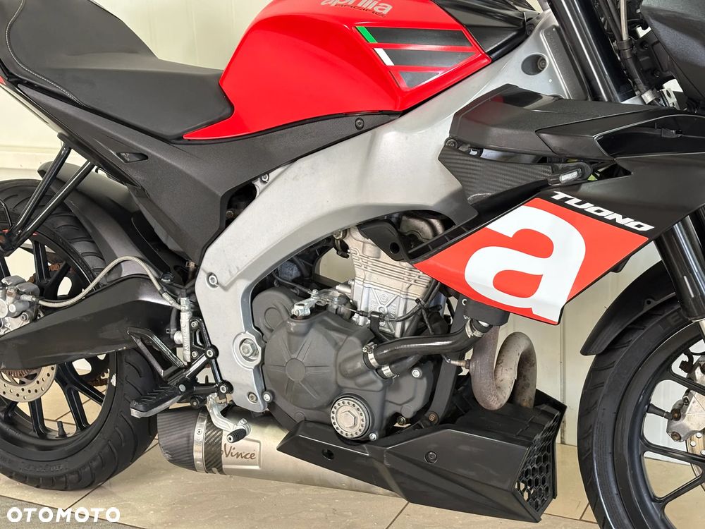 Aprilia Tuono - 10