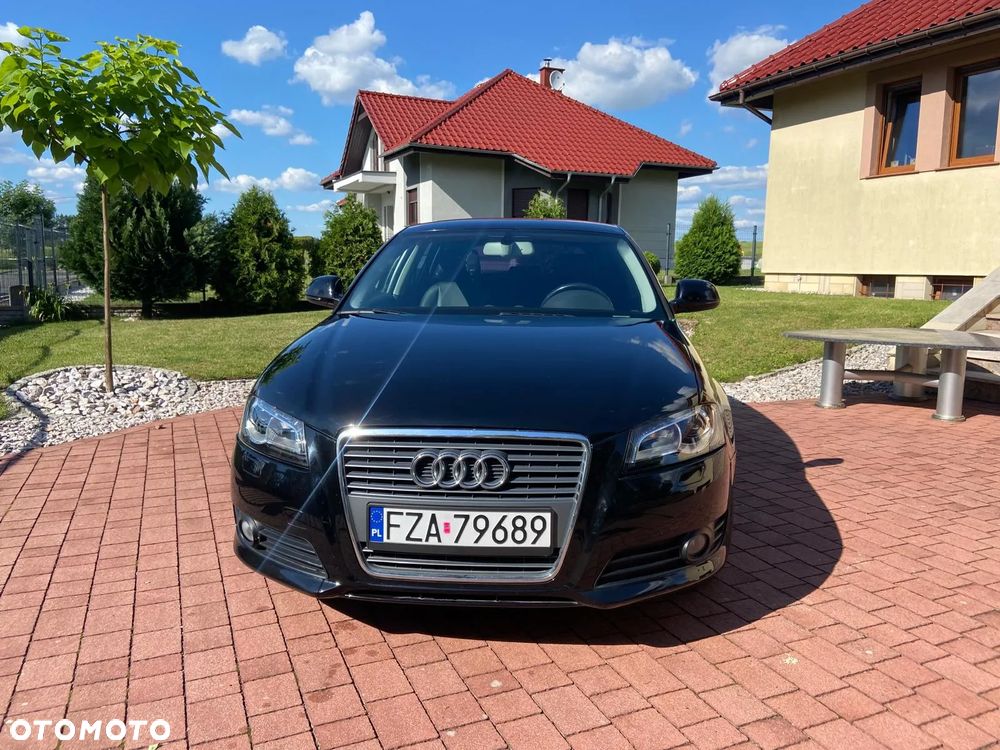 Audi A3 Sportback 1.6 TDI DPF Ambiente - 3