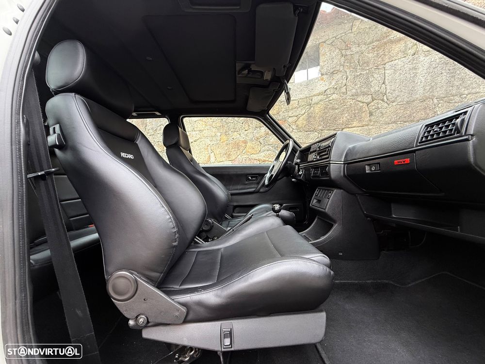 VW Golf 1.8 GTI 16V - 10