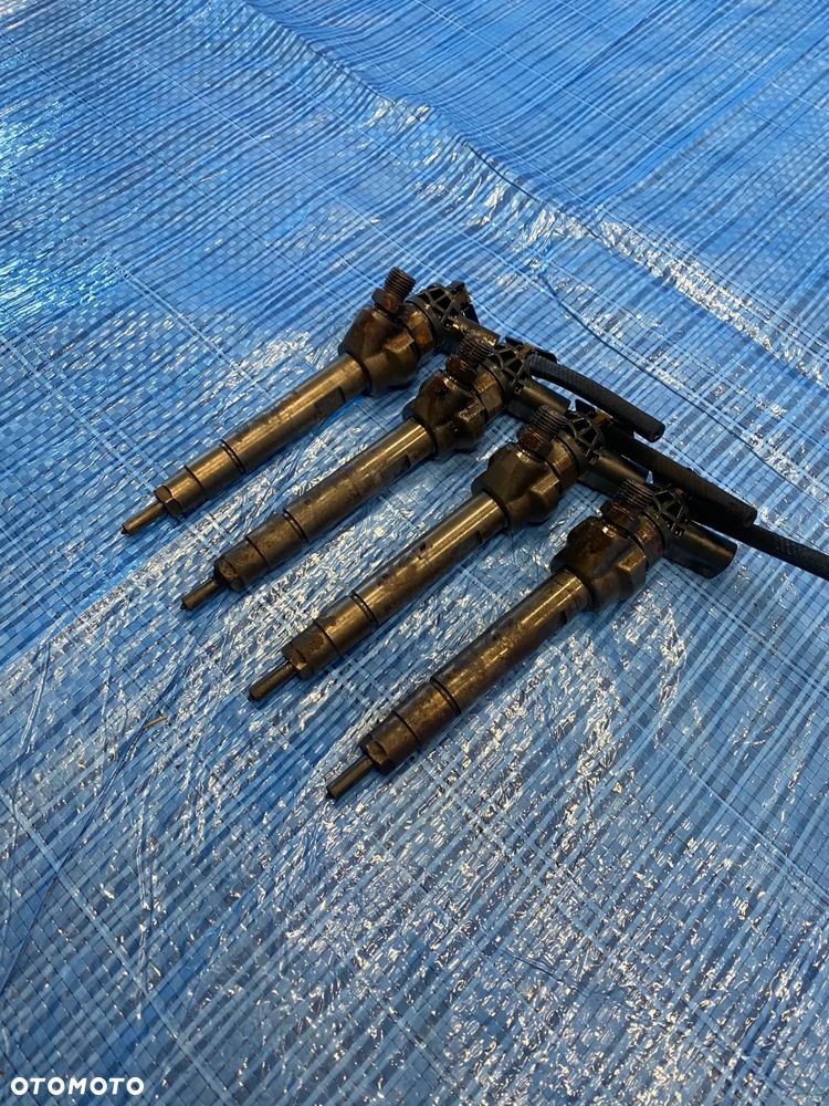 WTRYSK WTRYSKIWACZ WTRYSKIWACZE PALIWA 2.0D N47 3.0D N57 BMW F10 F20 F25 F30 F31 F34 0445110617 - 3