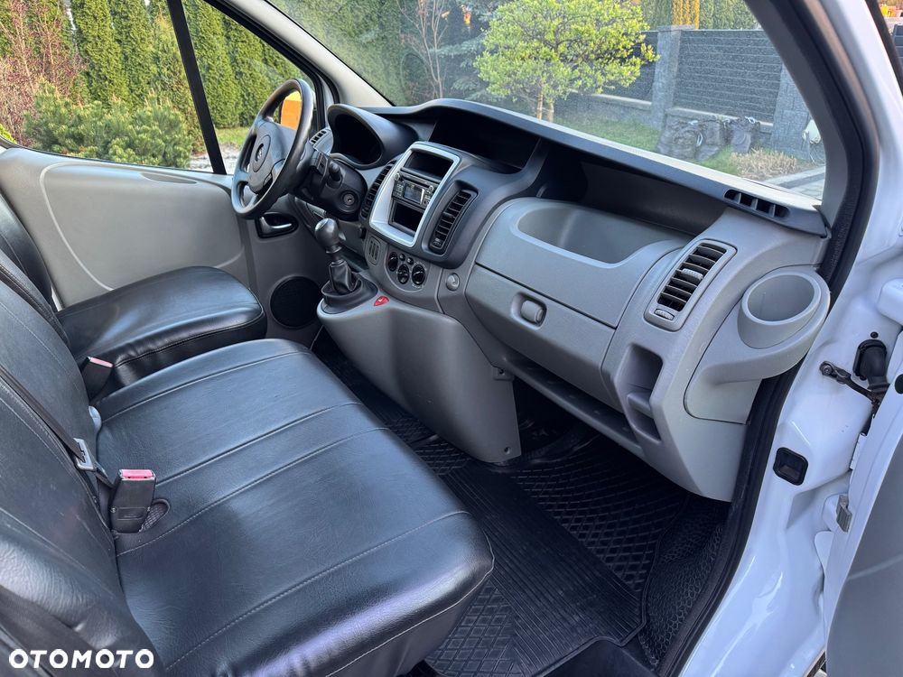 Opel Vivaro - 20