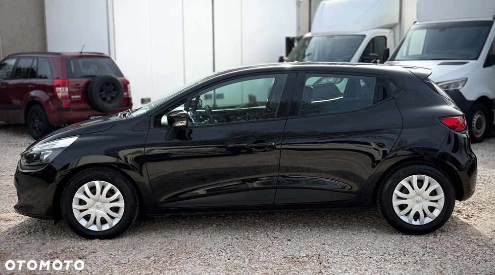 Renault Clio 1.2 16V 75 Expression - 19