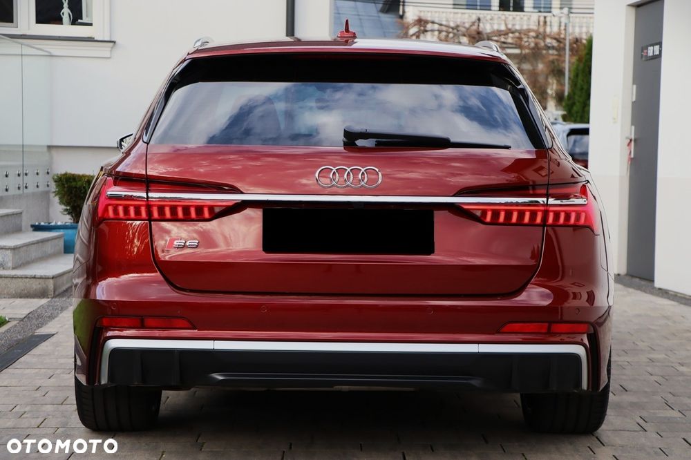Audi S6 Avant - 12
