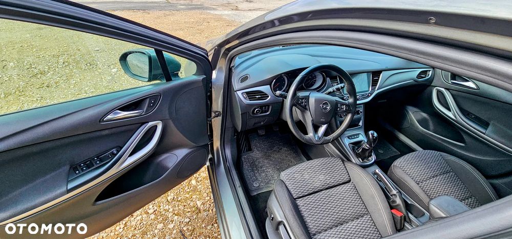 Opel Astra 1.6 CDTI Sport - 9