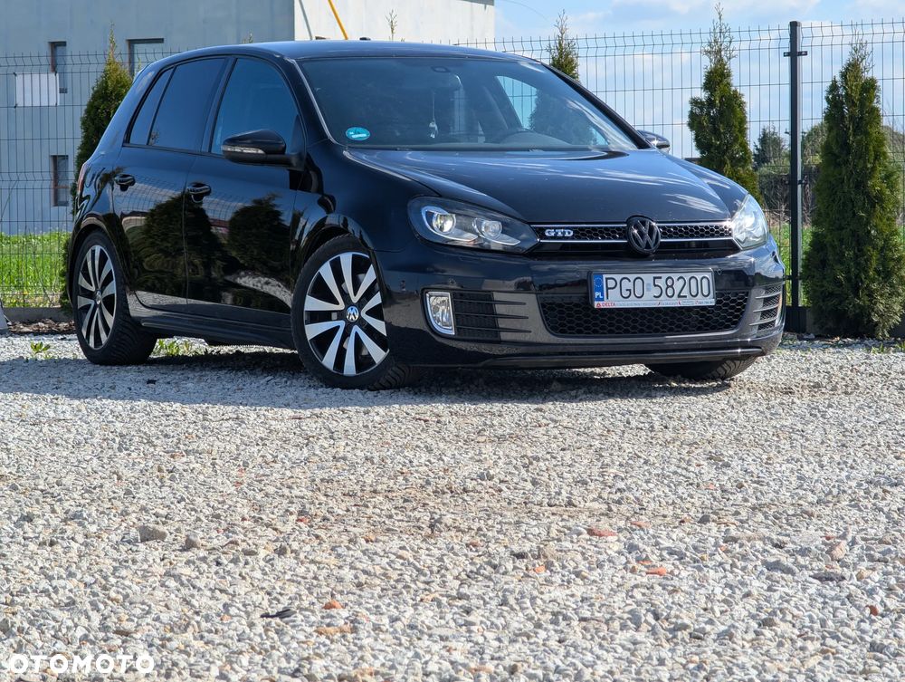 Volkswagen Golf 2.0 TDI DPF Highline - 2
