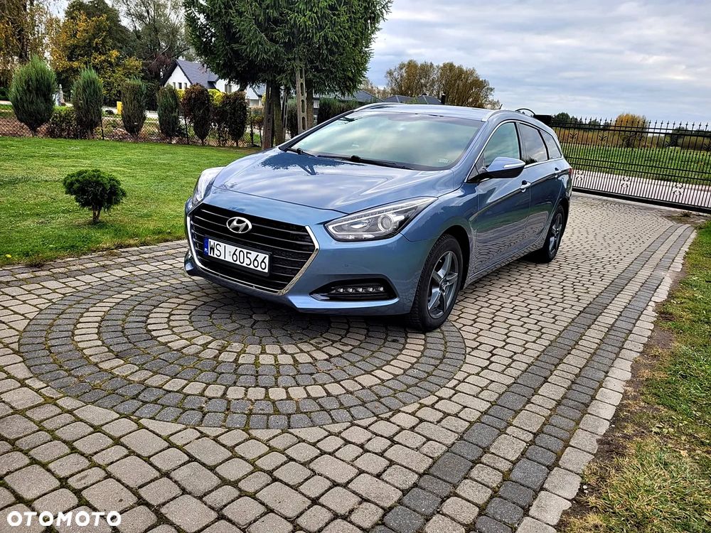 Hyundai i40 Kombi blue 1.7 CRDi Premium - 1