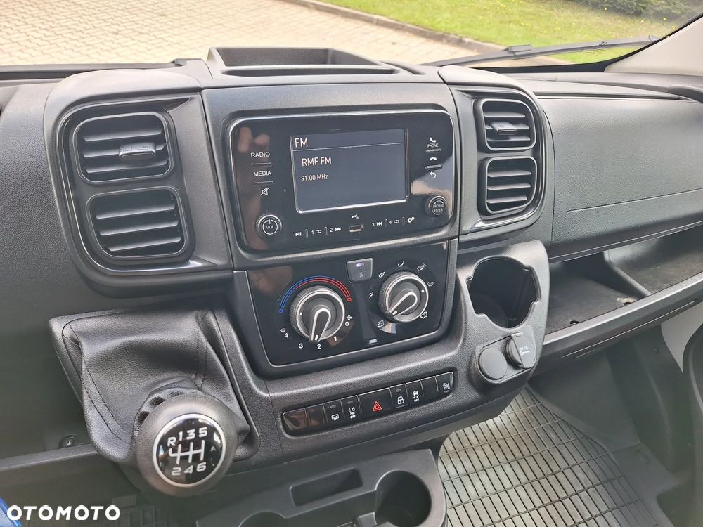 Fiat Ducato L4H2 brygadówka - doka - 7 osób - drzwi 270st - FV23% - leasing - Gwarancja! - 23