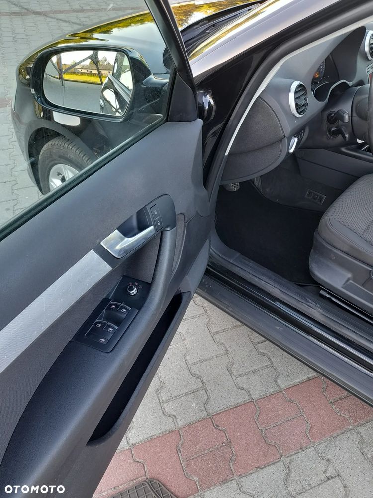 Audi A3 Sportback 1.6 TDI DPF Ambiente - 11