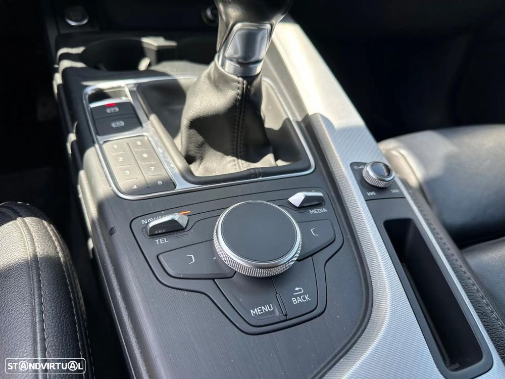 Audi A4 Avant 2.0 TDI S-line - 21