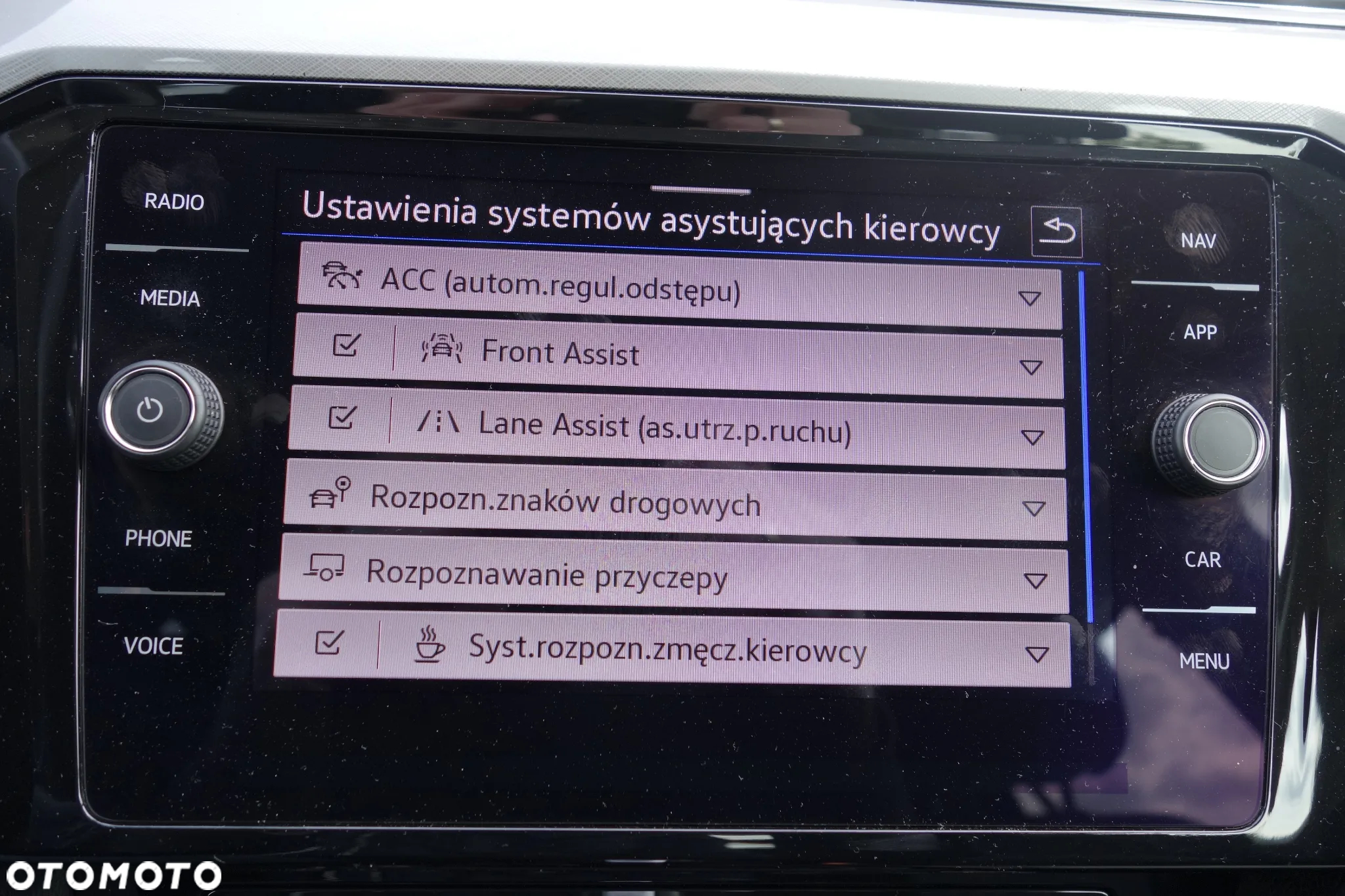 Volkswagen Passat 2.0 TDI EVO Business DSG - 27