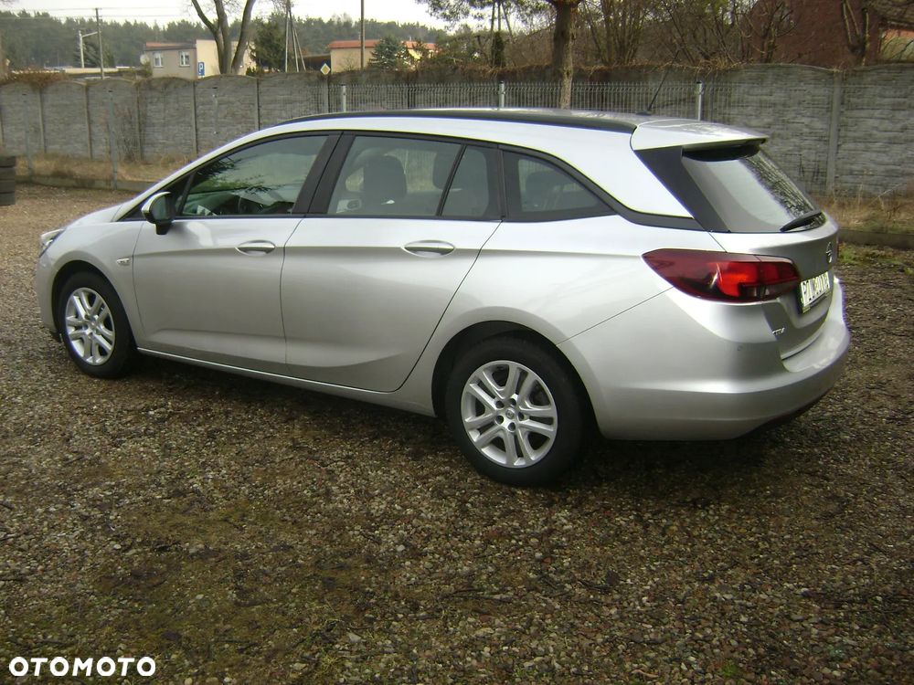 Opel Astra - 2