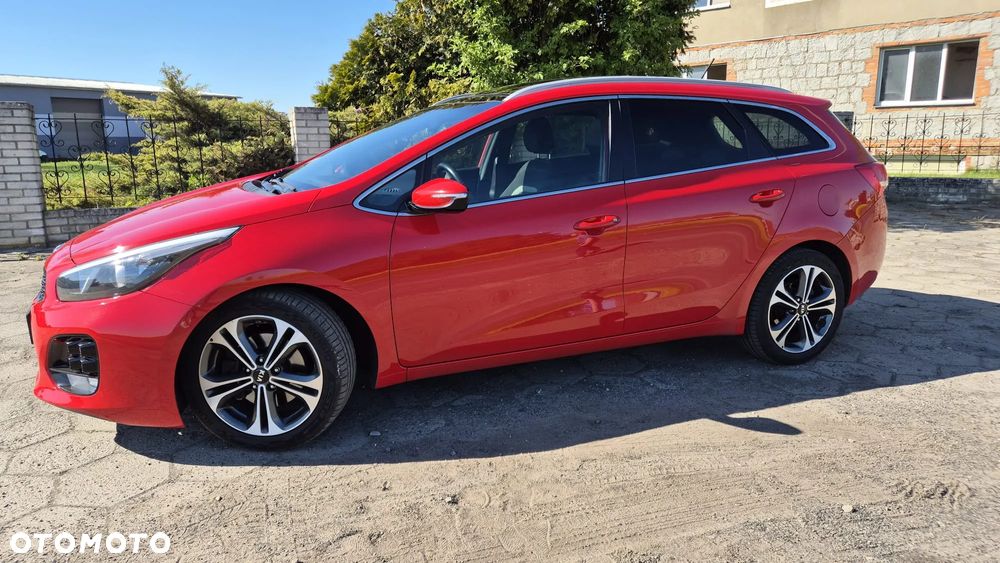 Kia Ceed 1.6 CRDi 136 ISG GT Line - 32
