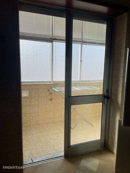 T2 + 1 Duplex Ílhavo Centro com elevador e Garagem - Grande imagem: 5/11