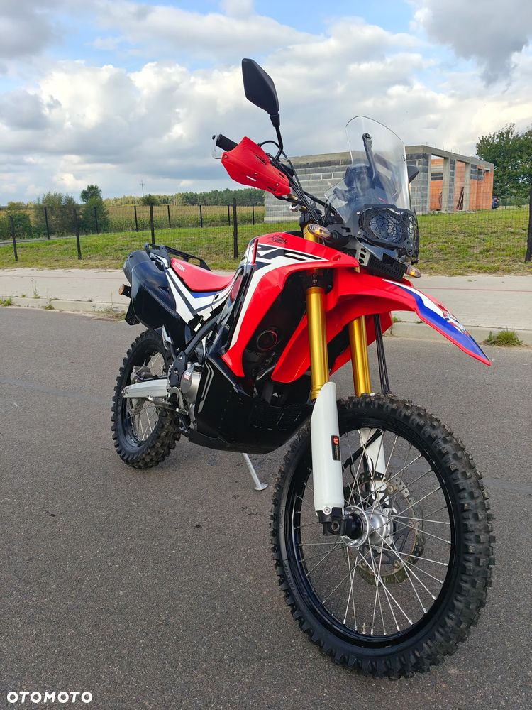 Honda CRF - 1