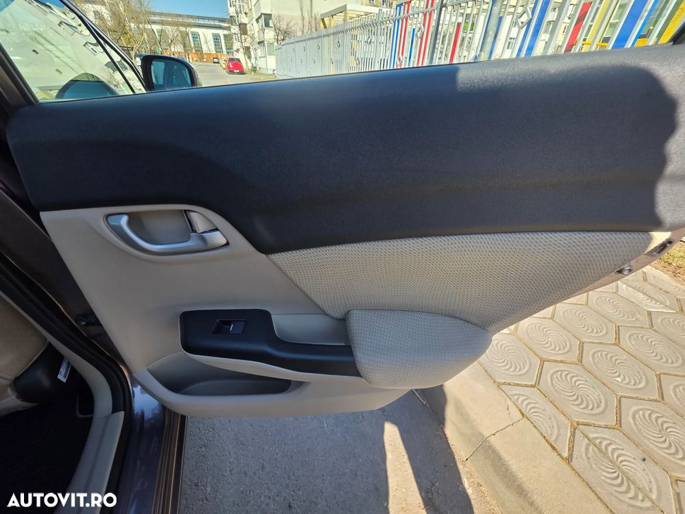 Honda Civic 1.8 MT LS - 16