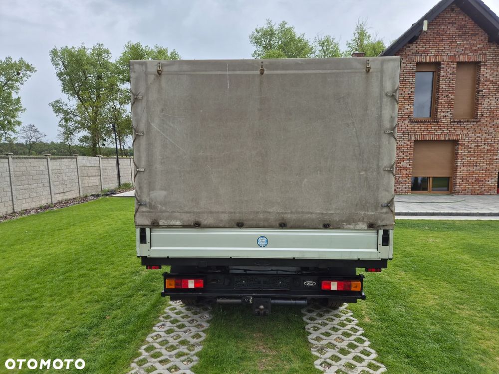 Ford Transit - 10