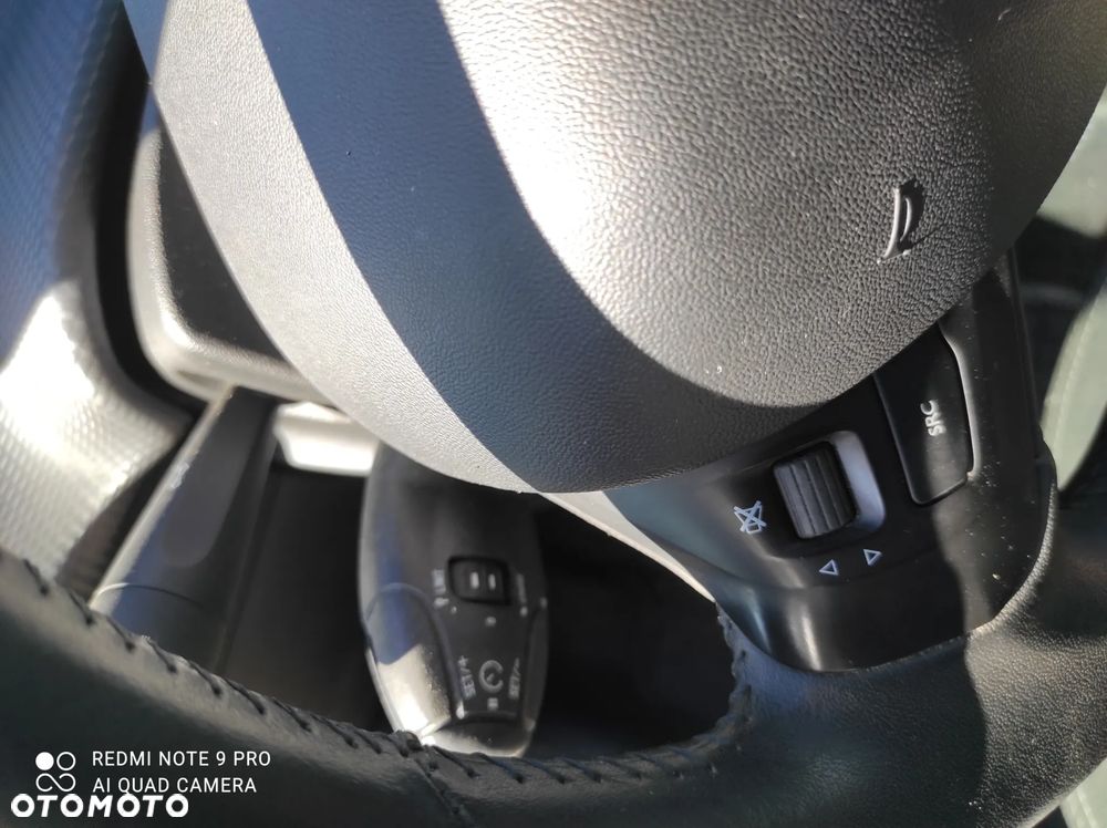 Peugeot 208 1.2 PureTech Active - 16