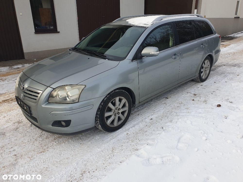 Toyota AVENSIS 2,0 D-4D 126 KM z 2007r - 1
