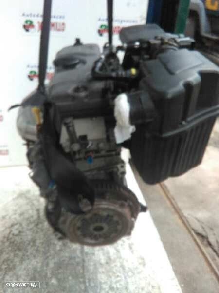 MOTOR COMPLETO CITROEN SAXO 2003 - 3