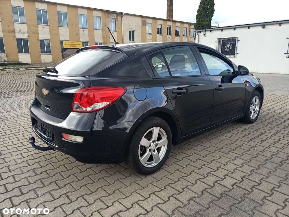 Chevrolet Cruze 1.6 LT - 5