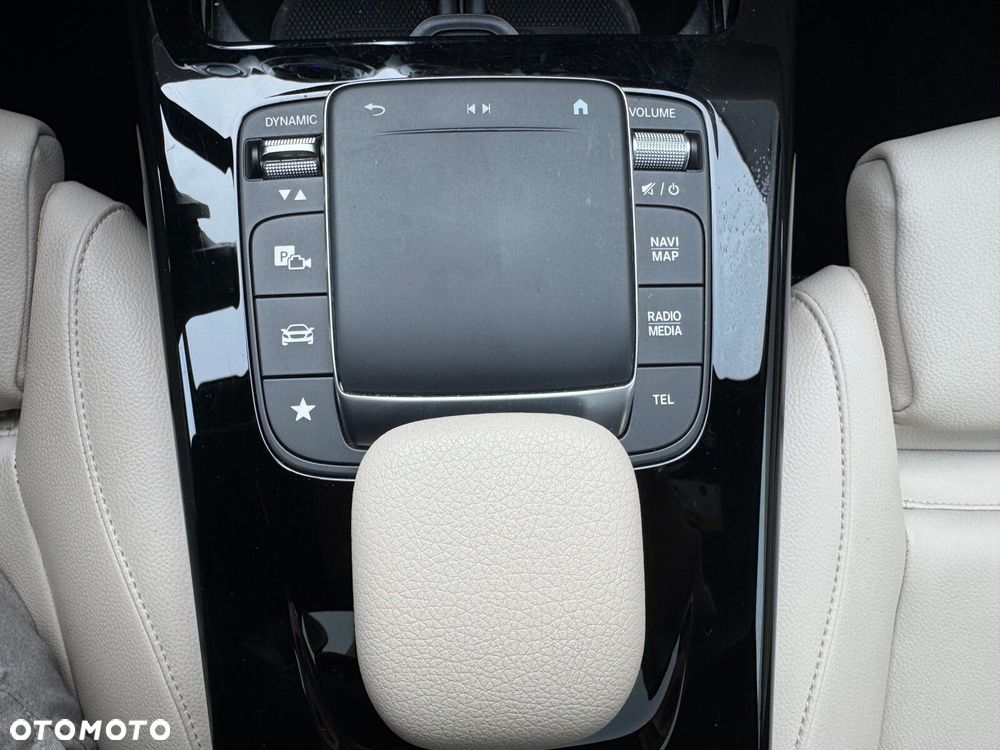 Mercedes-Benz CLA - 20