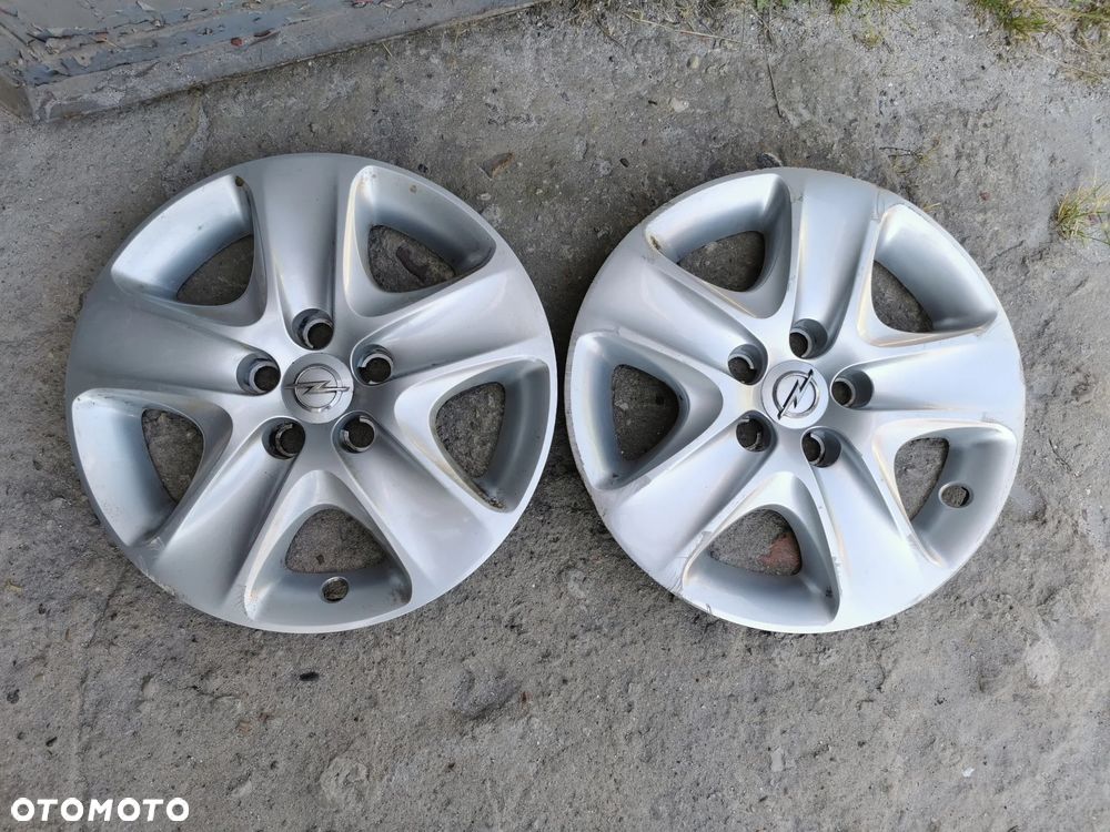 Opel Astra Zafira Meriva Kołpaki 16" 2 szt