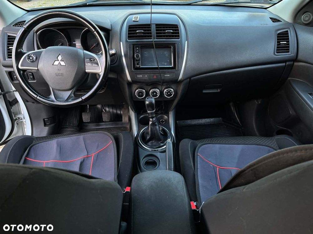 Mitsubishi ASX - 9
