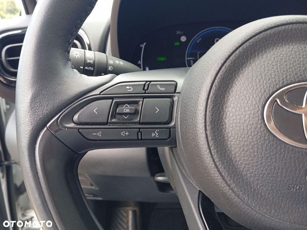 Toyota Yaris Hybrid 1.5 Style - 16