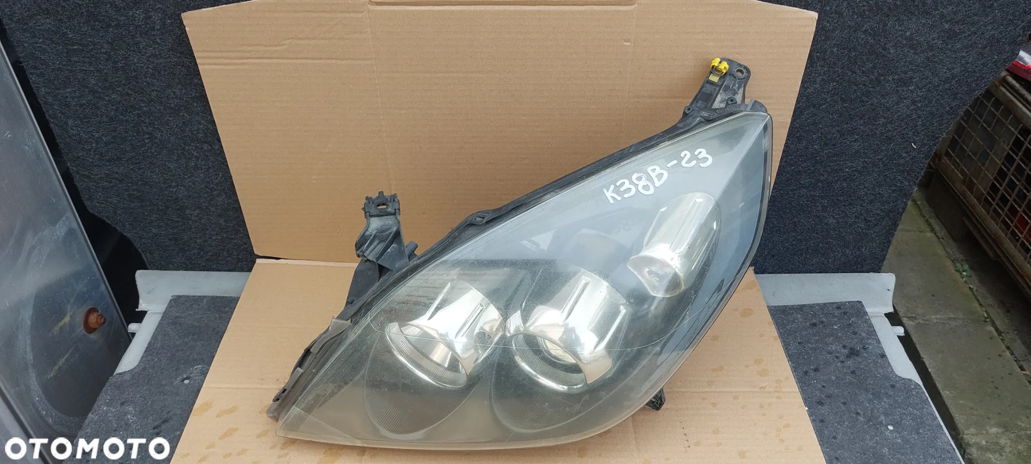 .  PRZOD PRZEDNIA LAMPA LEWA OPEL VECTRA C - 2