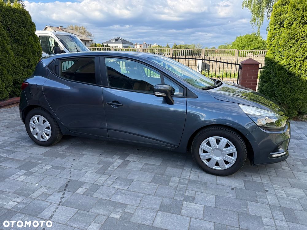Renault Clio 1.2 16V 75 Business - 5