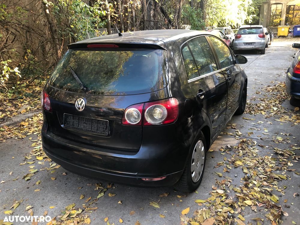 Dezmembrez VW Volkswagen Golf 5 plus negru 1.9 tdi - 4
