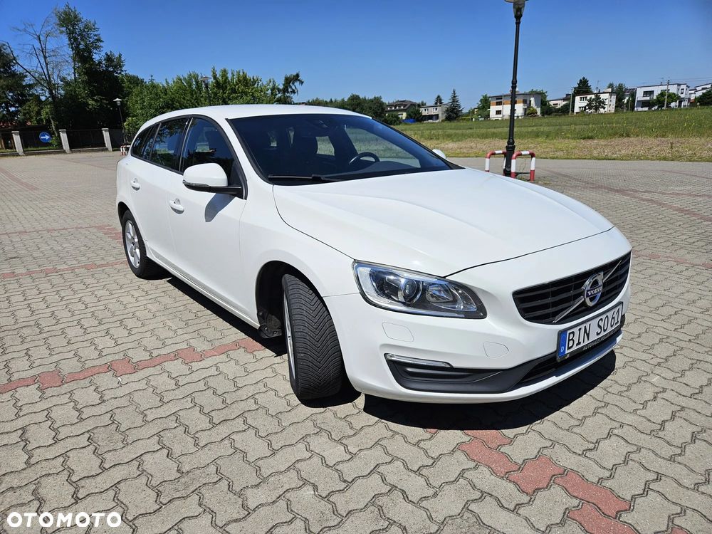 Volvo V60 D3 Geartronic Momentum - 5