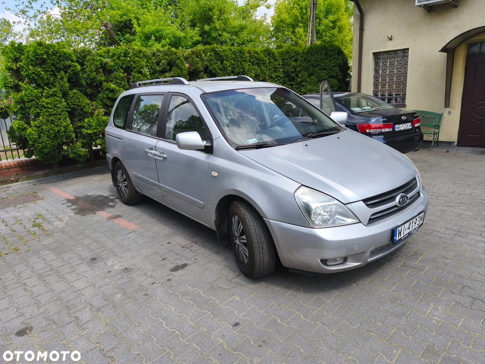 Kia Carnival - 3