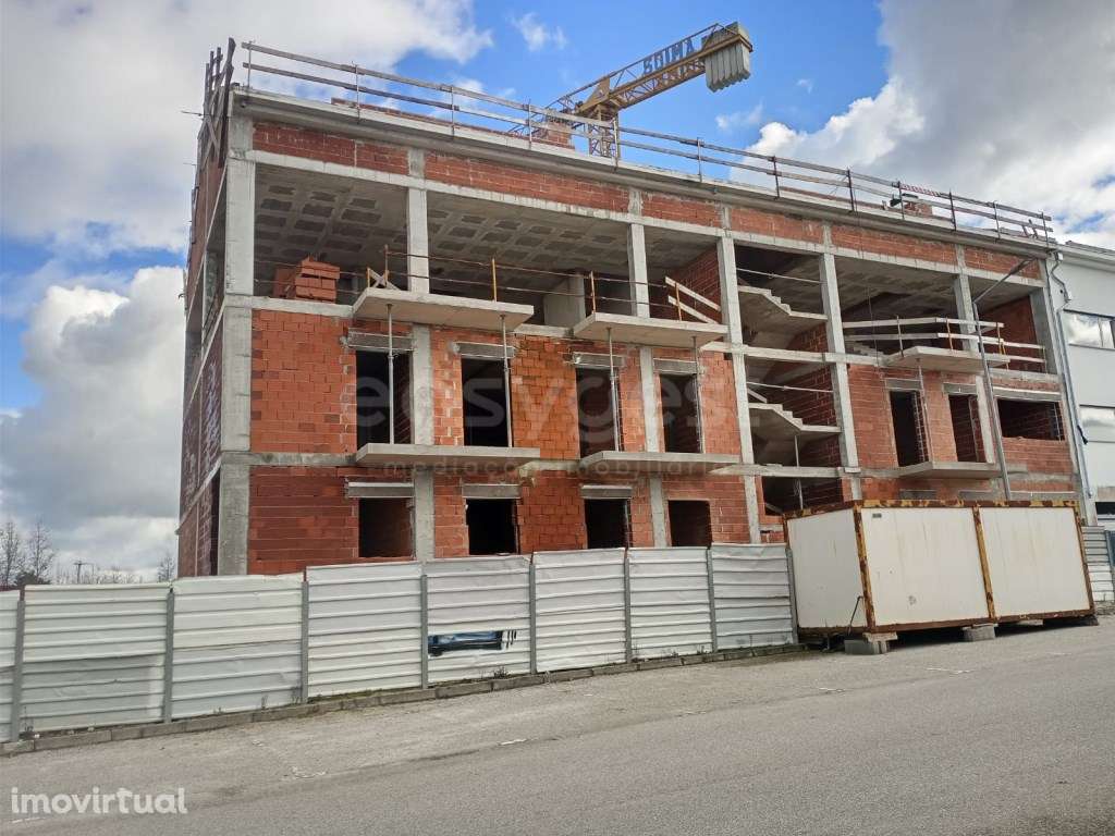 Excelente Apartamento de tipologia T2, localizado no centro de Carr... - Grande imagem: 5/12