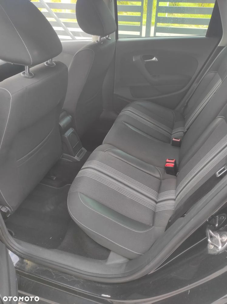 Volkswagen Polo 1.6 TDI MATCH - 9