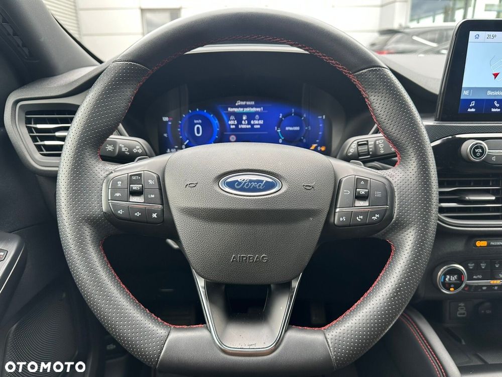 Ford Kuga - 10
