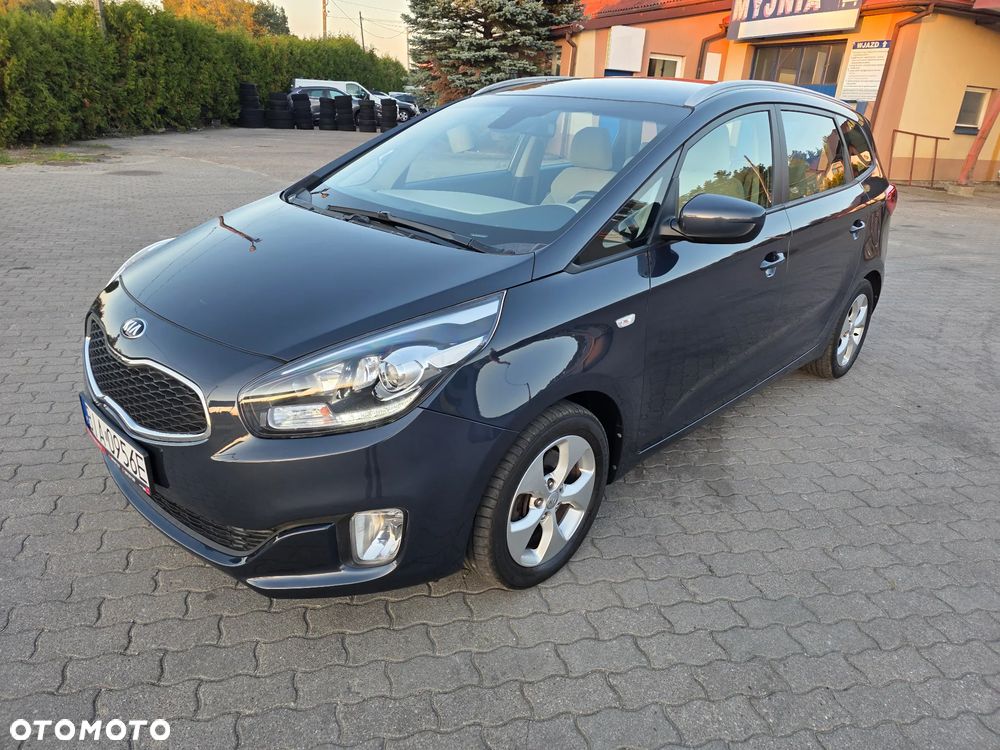 Kia Carens