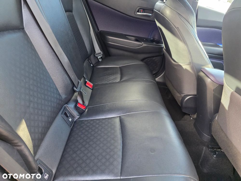 Toyota C-HR Style Selection - 31