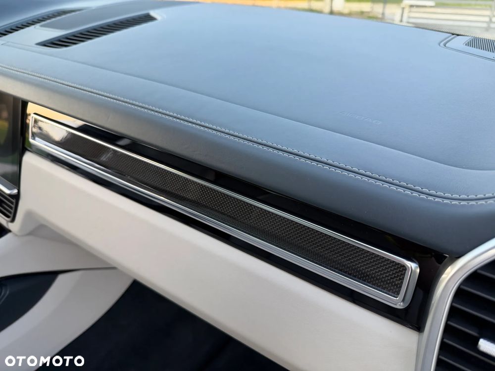 Porsche Cayenne Platinum Edition - 25