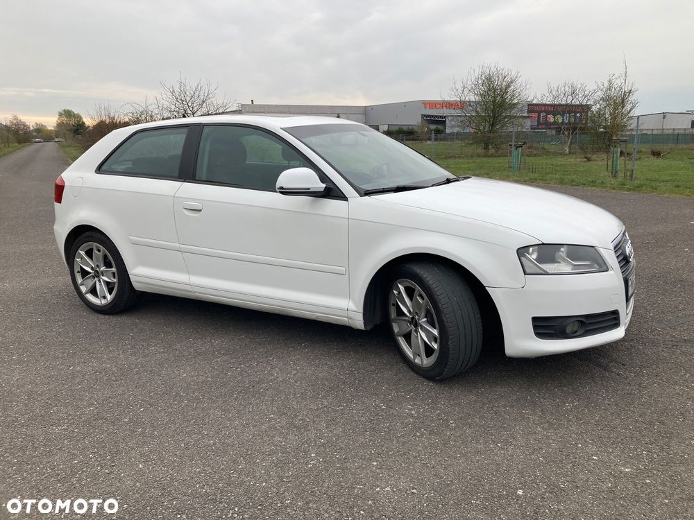 Audi A3 3-drzwiowe 1.9 TDI Attraction - 4
