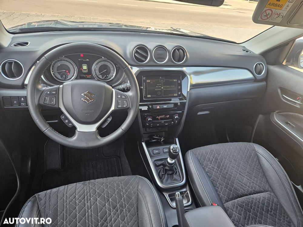 Suzuki Vitara 1.4 Boosterjet MHEV Spirit - 8