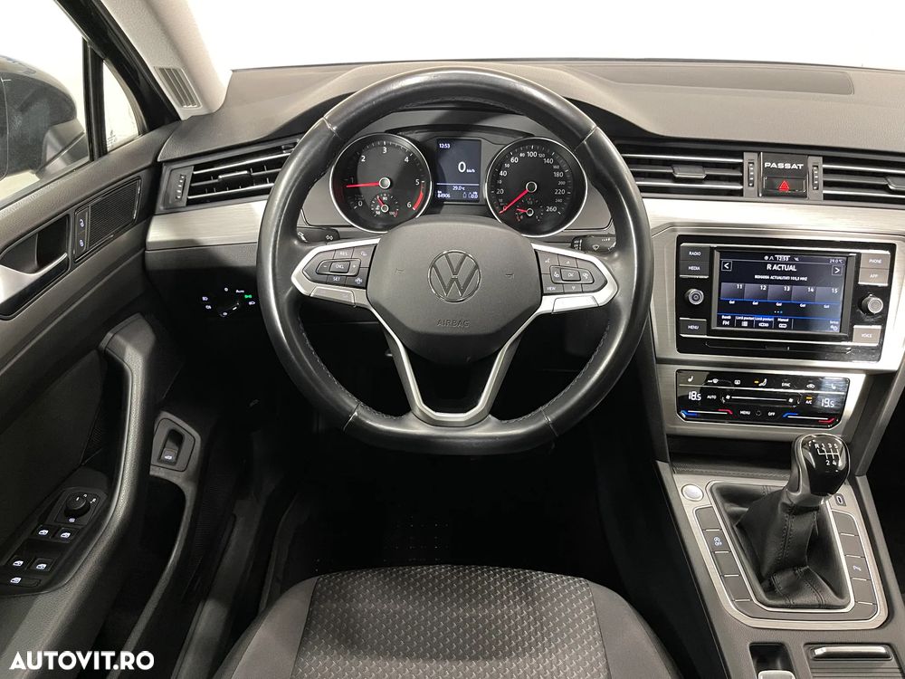 Volkswagen Passat 2.0 TDI Advance - 7