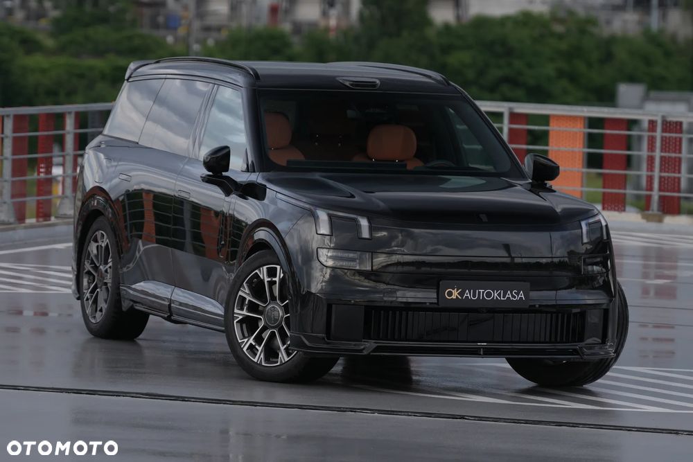 Lynk & Co 900 - 2